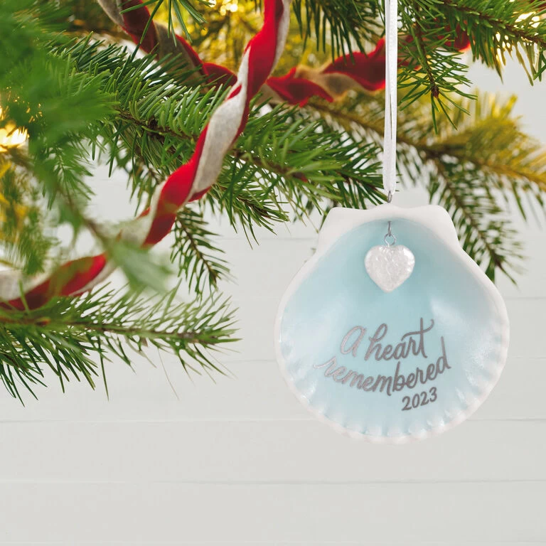 Hallmark A Heart Remembered 2023 Porcelain Ornament 4 Hallmark A Heart Remembered 2023 Porcelain Ornament - Image 2