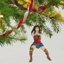 Hallmark DC™ Wonder Woman™ Ornament -Hallmark Toys Shop DC Comics Wonder Woman Keepsake Ornament 1999QXI6119 02