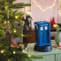 Hallmark Doctor Who 60th Anniversary TARDIS Tabletop Decoration With Light, Sound And Motion -Hallmark Toys Shop Doctor Who TARDIS Keepsake Decoration 1QFM3949 02