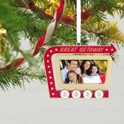 Hallmark Great Getaway 2023 Metal Photo Frame Ornament -Hallmark Toys Shop Great Getaway Picture Frame Keepsake Ornament 1999QHX3097 02