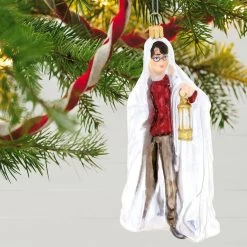 Hallmark Harry Potter™ Using The Invisibility Cloak™ Glass Ornament -Hallmark Toys Shop Harry Potter Invisibility Cloak Keepsake Ornament 1QEP3039 02