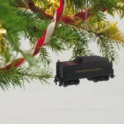 Hallmark Lionel® Pennsylvania K4 Tender Metal Ornament -Hallmark Toys Shop Lionel Trains Black Engine Keepsake Ornament 2199QXI6377 02